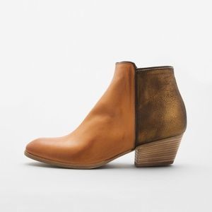 Via Roma Ankle Boots